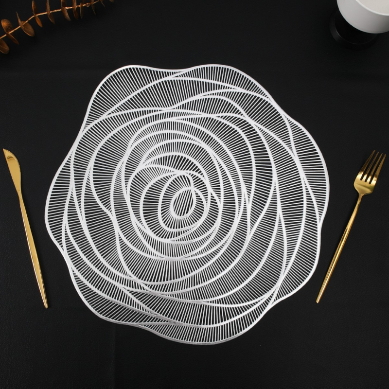 Amazon Hot Selling alátét Valentin-napi rózsa alátét piros dekoratív asztali alátét határokon átnyúló alátét gyárilag