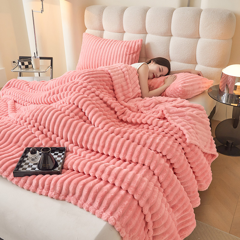 Rudens ir žiemos A klasės triušio pliušinis antklodė, sutirštinta šilta pieno aksominė pledėlė, tarpvalstybinė užsienio prekyba, gyvo flanšo antklodė