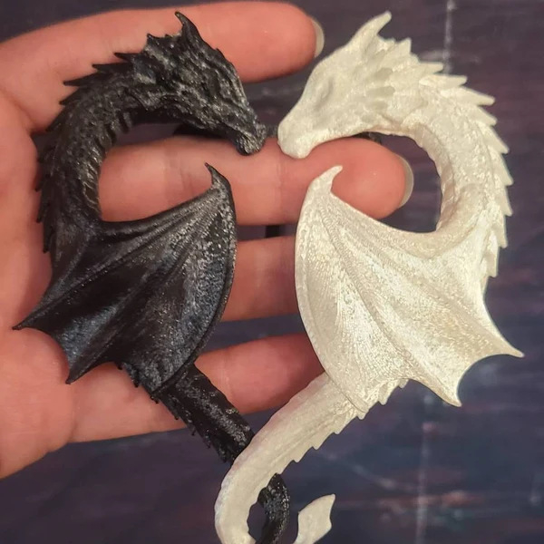 Трансгранични експлозии 3D печат драконова ъглова декорация с форма на сърце двоен дракон висулка за рафт за книги за домашно обучение атмосфера декорации