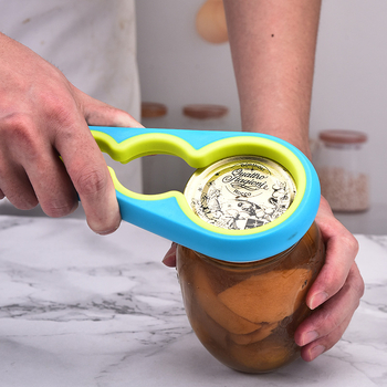 Κατασκευαστές σε απόθεμα δύο χρωμάτων, πολυλειτουργικό ανοιχτήρι μπουκαλιών τεσσάρων σε ένα, πλαστικό αντιολισθητικό ανοιχτήρι κονσερβών με βιδωτό καπάκι που εξοικονομεί εργασία