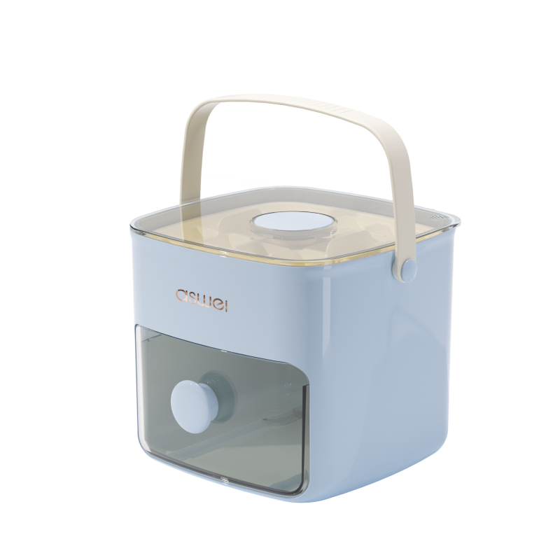 Paspauskite silikoninį ledo kubelį, ledo rutulį, plastikinę nešiojamą ledo dėžę, didelės talpos šaldytuvą, užšaldytą ledą, ledo kubelio formą