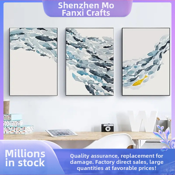 Риба Пътуване, за да печелите пари Тройна безрамкова сърцевина Северен стил Хол Диван Фон Висяща картина Ниша Светлина Луксозна Разширена Декоративна Живопис