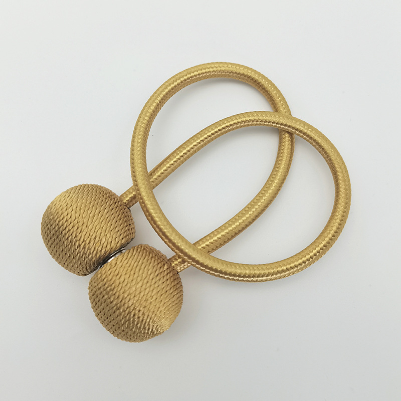 Tiesioginis gamyklinis tiekimas. Užuolaidų magnetinė sagtis be perforatorių. Kūrybinga, paprasta, universali užuolaidų ausinių magnetinė sagtis. Užuolaidų sagtis.