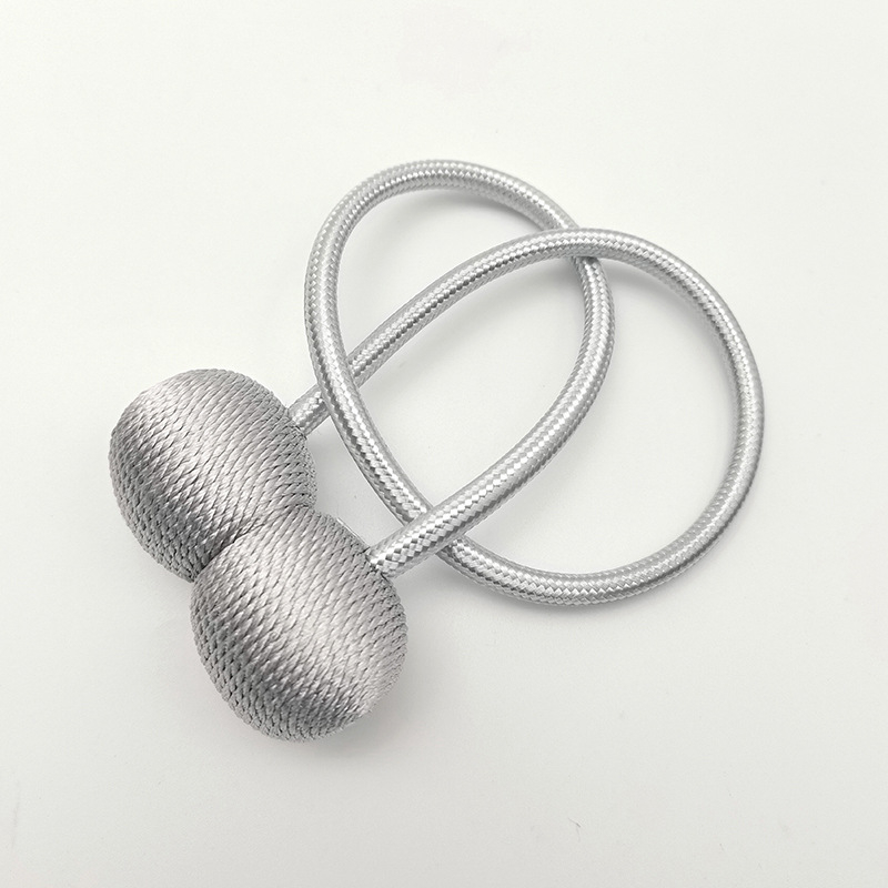 Tiesioginis gamyklinis tiekimas. Užuolaidų magnetinė sagtis be perforatorių. Kūrybinga, paprasta, universali užuolaidų ausinių magnetinė sagtis. Užuolaidų sagtis.