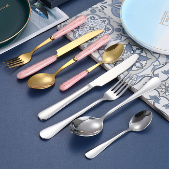 Tarpvalstybinė elektroninės prekybos nerūdijančio plieno kepsnių peilių ir šakučių rinkinys, europietiško stiliaus buitinis vakarietiško restorano stalo įrankių rinkinys, peilis, šakutė ir šaukštas, keturių dalių rinkinys