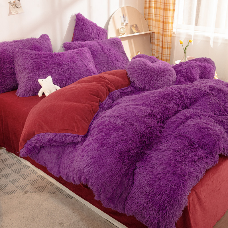 Keturių dalių pliušinis komplektas iš krištolo aksomo, šilta rudens ir žiemos paklodė, audinės aksomo antklodės užvalkalas, tinklelis, raudoni sprogimai