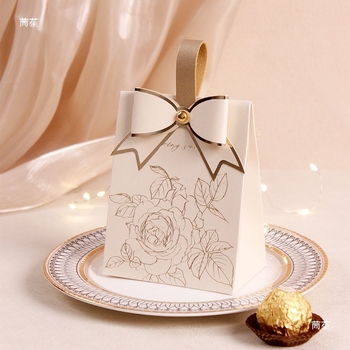 2024 νέο κρεμ λευκό κουτί καραμελών ρετρό γαλλικό φορητό κουτί καραμελών με υφή φιόγκου σαμπάνιας