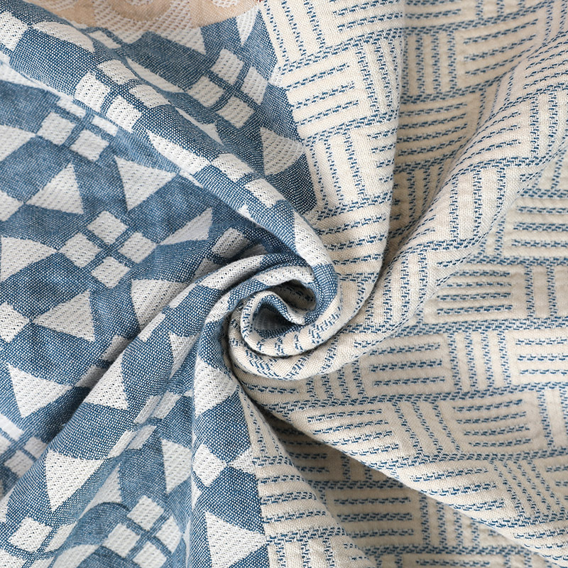 Šešių sluoksnių grynos medvilnės marlės rankšluosčių antklodė Grynos medvilnės vasarinė vėsi antklodė Dviguba antklodė Viengulė vasarinė snukučio antklodė