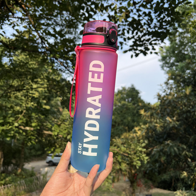 Tarpvalstybinis „Amazon“ 32oz gradientinis vieno sluoksnio tiesioginio geriamojo vandens puodelis sportui, didelės talpos rankenos atšokimo dangtelis su nešiojamu svarstyklėmis