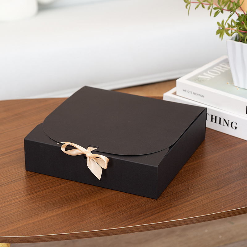 Nauja plokščia rankų darbo dovanų saldainių dėžutė Kalėdų vaikų dienos dovanų pakavimo dėžutė juostelės kaspino formos dėžutė