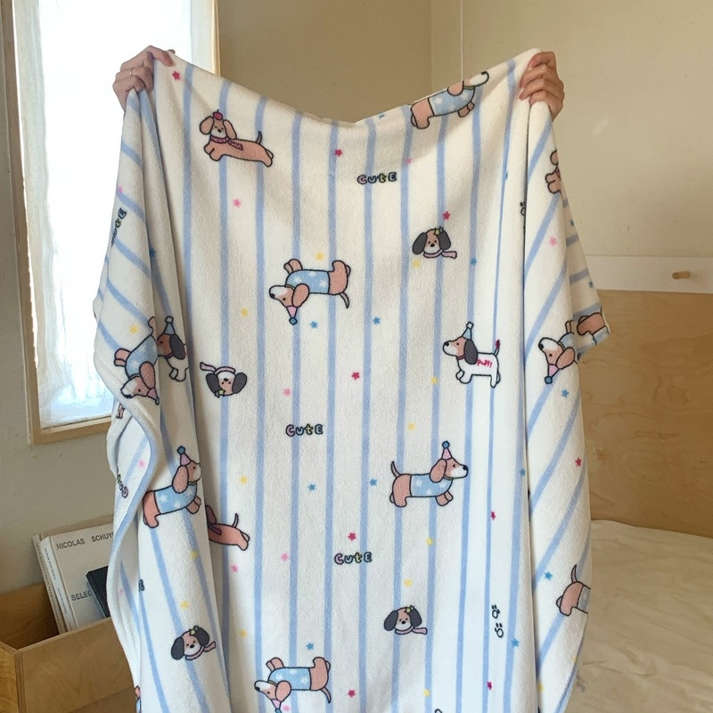 Paksendatud koomiksipiimafliisist tekk Sügis- ja talvine paksendatud faleirongitekk Vaba aja diivanitekk Uinakute tekk Piiriülene tekk