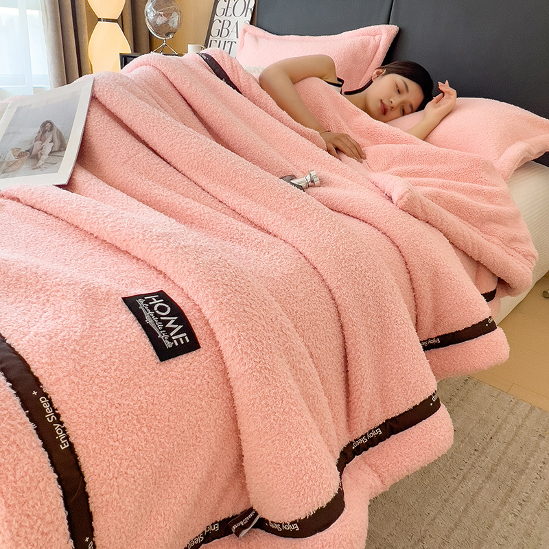 # Naujas vienspalvis pusinis flisinis apklotas, sustorintas šiltas žieminis buitinis apklotas, dvigubas vienvietis žieminis trijų dalių komplektas