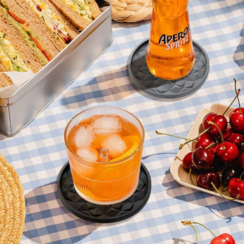 Piiriülesed uued silikoonist alusalused sobivad baasjoogi punase veini tassi alusalustega, paksendatud libisemiskindla teemant-nakkuva alusega