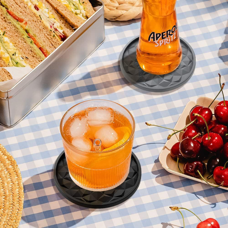 Piiriülesed uued silikoonist alusalused sobivad baasjoogi punase veini tassi alusalustega, paksendatud libisemiskindla teemant-nakkuva alusega