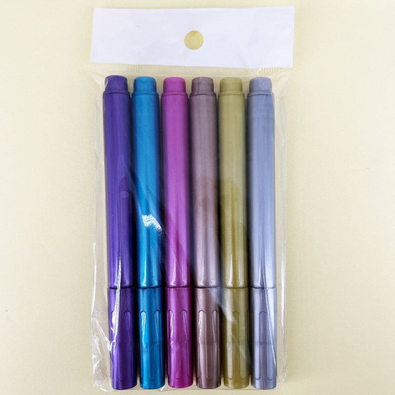 Metalinis žymeklis su perlamutriniu blizgesiu, spalvingas žymeklių rinkinys planuotojams, grafičiams, nuotraukų albumams ir žurnalams