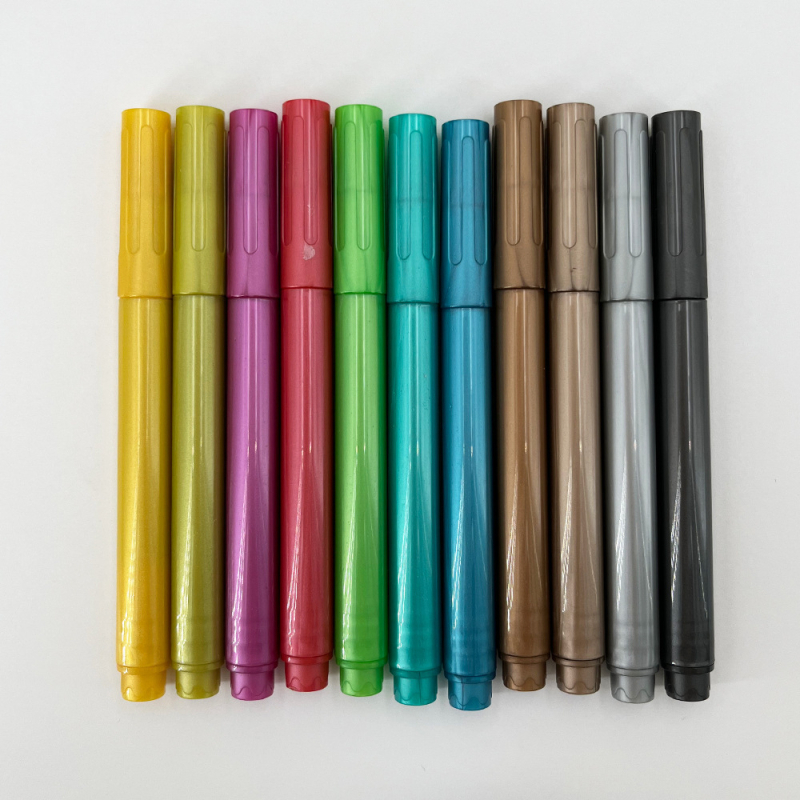 Metalinis žymeklis su perlamutriniu blizgesiu, spalvingas žymeklių rinkinys planuotojams, grafičiams, nuotraukų albumams ir žurnalams