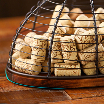 Tarpvalstybinis „Amazon“ medžio masyvo vyno kamščių laikymo krepšelis su geležiniu Europos komercinio viešbučio vyno ąžuolo kamščių kolekcijos krepšeliu