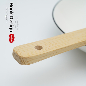 Tiesioginiai gamyklos pardavimai. Bambuko mentelė. Buitinė maisto ruošimo mentelė. Aukštai temperatūrai atspari, dažų neturinti mentelė ilga rankena. Bambuko virtuvės reikmenys. Runjianghu.