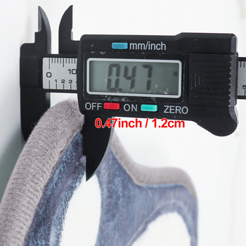 TEMU „Explosions“ neslystantis vonios kilimėlis pėdoms yra sandėlyje. SHEIN veikiančio koralinio vilnos reljefinis 3D sustorintas vonios kilimėlis.