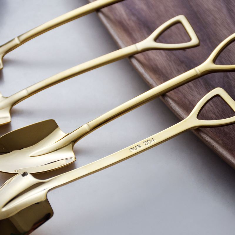 Prabangus auksinis šerblio šaukštas, kvadratinis, kūrybingas kareivio kastuvas, desertinis šaukštas, vaikiškas šaukštas, arbūzinis šaukštas, mielas šaukštas