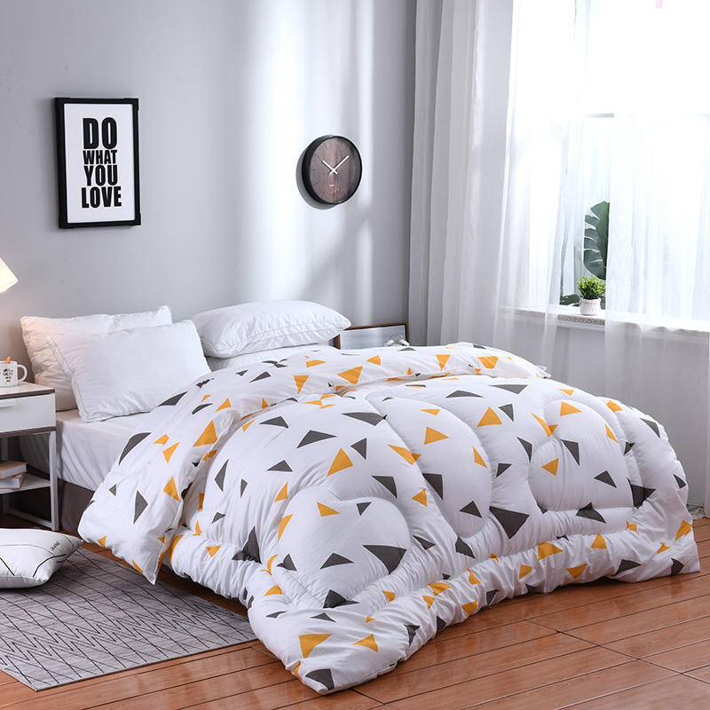 Didmeninė prekyba viešbučio žieminiu sutirštintu pavasario ir rudens antklode, žieminiu antklode, medvilniniu antklodės šerdies dovanų antklode, studentų bendrabučio antklode