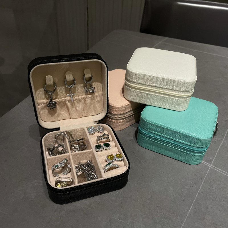 Vienkārša rāvējslēdzēja rotaslietu uzglabāšanas kaste ar pārnēsājamu kaklarotu, gredzenu, auskaru kastīti, unisex antioksidācijas rotaslietu kastīti