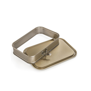 Küpsetusvahendid Majapidamises ristkülikukujuline küpsetuspann, mis ei määri süsinikterasest, elav põhi, paisuv alumine lukuga koogivorm, koogi küpsetusplaat