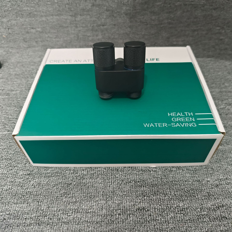 Изцяло меден тоалетен компаньон от неръждаема стомана, промивен пистолет за тоалетна, кран, биде, тоалетна, баня, високо налягане, един в два изхода