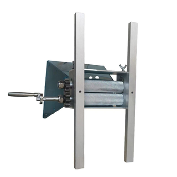 222. Paleistas naujas modelis. Rankomis alkūniniu voleliu valdomas anglinio plieno krumpliaratis. Kukurūzų malūnas. Daugiagrūdis trupintuvas. Salyklo trupintuvas.