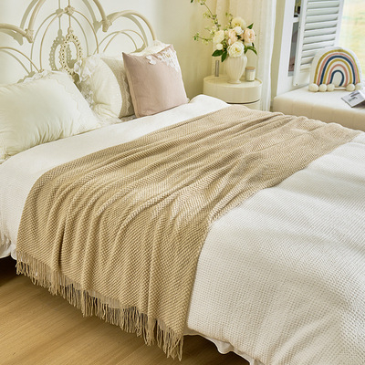 Kašmyro tipo paprastas keturių metų laikų universalus sofos antklodė, šiaurietiško stiliaus kutais dekoruota lovos antklodė, dekoratyvinė kambario antklodė su oro kondicionieriumi.