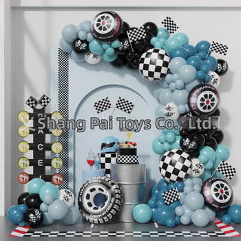 Tarpvalstybinių lenktynių balionų gimtadienio temos vakarėlio dekoracija, „Maca“ balionas, raudonų ir mėlynų lenktynių balionų arkos kompozicijos dekoracija