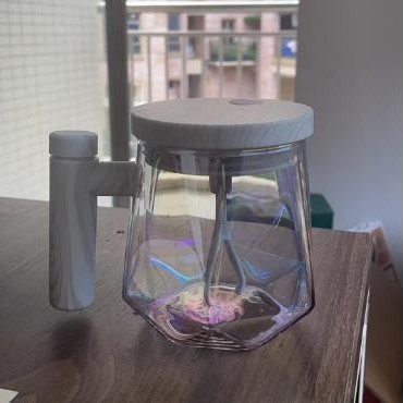 Klaasist segamiskruus, majapidamises kasutatav elektriline automaatne segamiskruus, majapidamises kasutatav valgupulbri segamiskruus, piiriülesed plahvatused