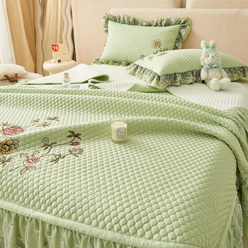 Naujas siuvinėtas nėriniuotas lovos užtiesalo komplektas iš trijų dalių (imitacinis tencelis) su nėriniais