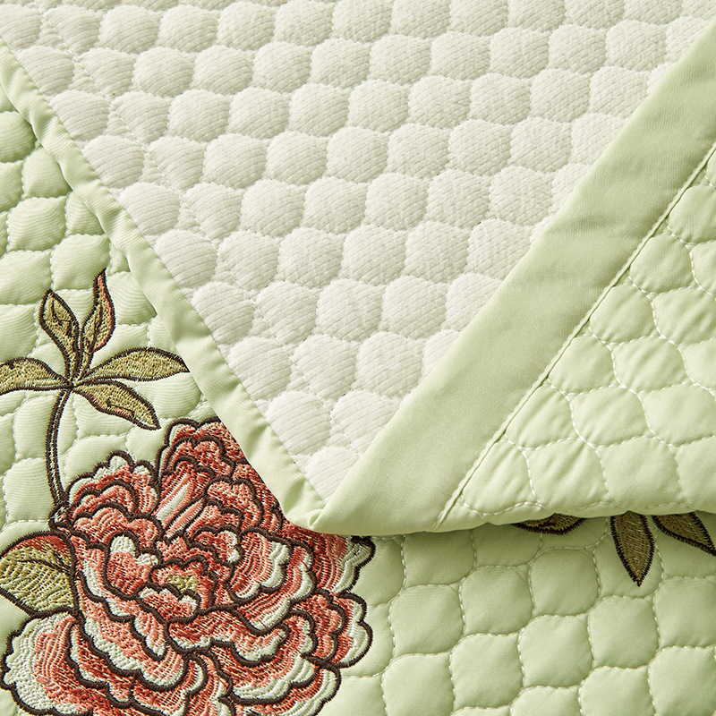 Naujas siuvinėtas nėriniuotas lovos užtiesalo komplektas iš trijų dalių (imitacinis tencelis) su nėriniais