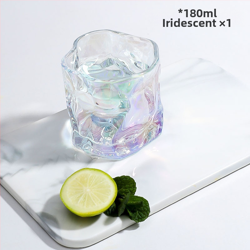 Ebakorrapärane klaasist tass, keerdtass, viski külma veega klaas, puuviljaveini tass, välismaine veini šampanjaklaas, loominguline veiniklaas