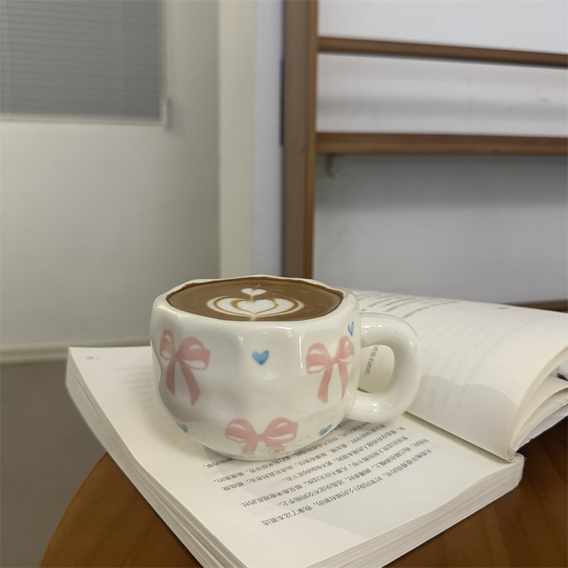 Korea stiilis käsitsi maalitud lilleline käsitsi valmistatud keraamiline kohvitass, piiriülene väärtuslik hommikusöögitass, lattetass