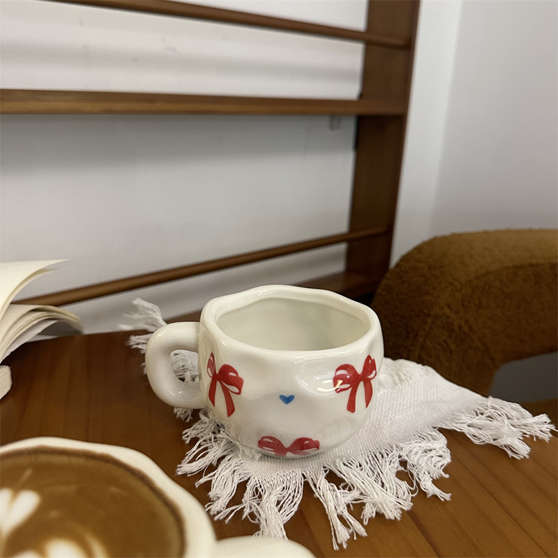 Korea stiilis käsitsi maalitud lilleline käsitsi valmistatud keraamiline kohvitass, piiriülene väärtuslik hommikusöögitass, lattetass