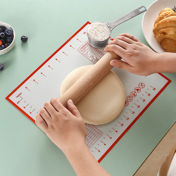 Silikoninis maistinio lygio minkymo kilimėlis virtuvei, buitiniam minkymo kilimėliui, sulankstomam cukrui su rūšiuotais tešlos kepimo įrankiais