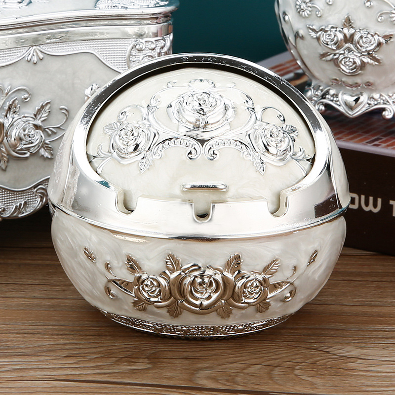 „Ma to Chenggong“ peleninė, namų svetainė, kūrybinga, suasmeninta tendencija, su dangteliu, apsaugančia nuo lakiųjų pelenų, dūmų skonio peleninės papuošimais