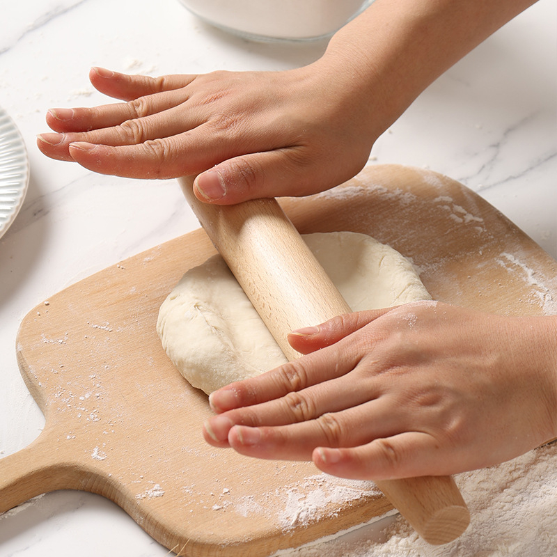 Medžio masyvo kočėlas, koldūnų pagaliukas, kepimo įtaisai, medinis kočėlas, koldūnų oda, buitiniai virtuvės įtaisai