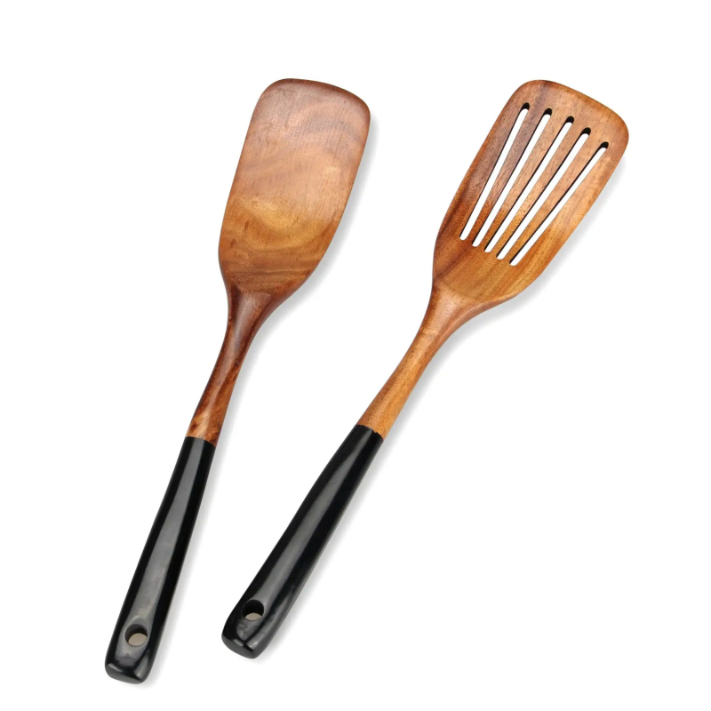 Tikmedžio mentelė, šaukštas, tinkantis nepridegančiai keptuvei, juoda, ilga rankena, mentelė kepimui, medinė mentelė, mentelė sriubai, šaukštas maisto gaminimui, virtuvės reikmenys