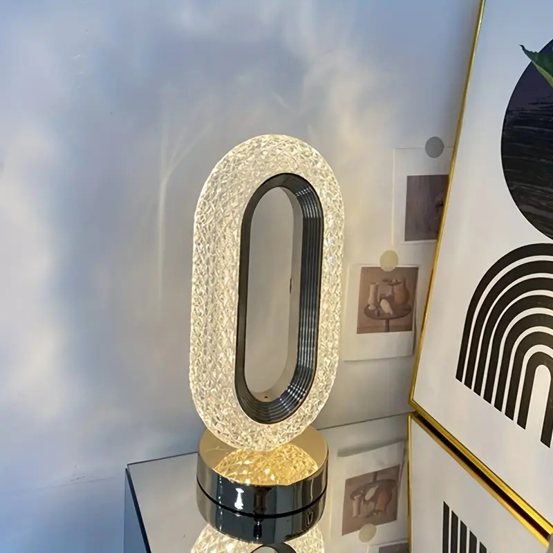 Svjetla luksuzna kristalna stolna lampa, noćna lampa za spavaću sobu, ukrasna stolna lampa za modnu pistu, kreativni ukras za dnevni boravak, dodirna prigušljiva noćna lampa