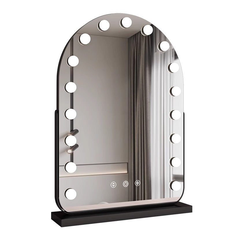 Nagyméretű, intelligens sminktükör vezetett asztali számítógéppel, világító öltözőtükör izzóval, szépségtükör komód, internethíres tükör