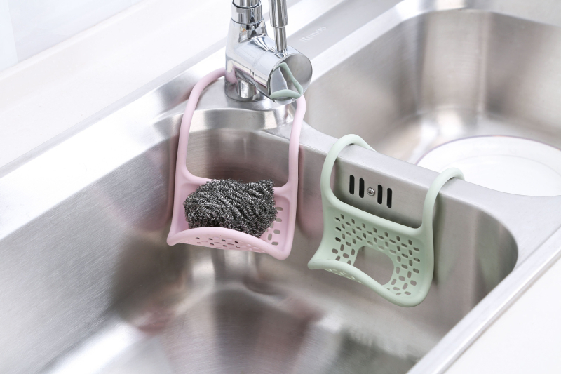 Priama dodávka z továrne Moderný jednoduchý kreatívny multifunkčný kuchynský úložný priestor na drez, odtokový stojan z plastovej misky, úložný stojan na paličky