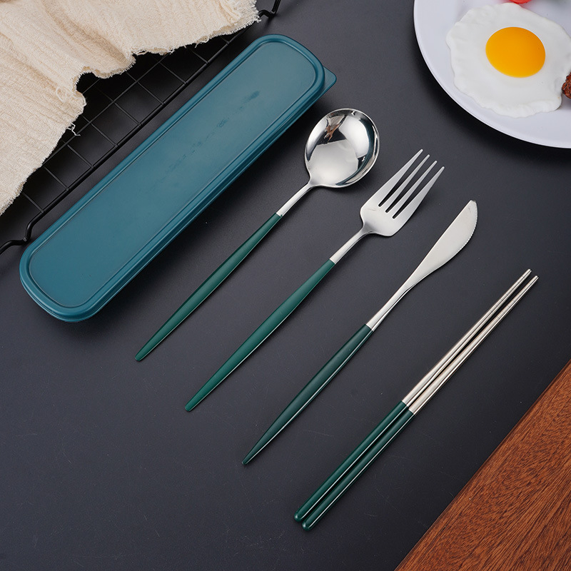 Loominguline roostevabast terasest portugali kaasaskantav lauanõude nuga, kahvel ja lusikas söögipulgad kaasaskantav reisikinkekomplekt neljaosaline