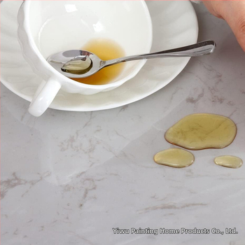 Läbipaistev plastlaudlina 100% veekindel kristallselge läbipaistev lauakaitsekate 0,13 mm lukuga servaga laudlina