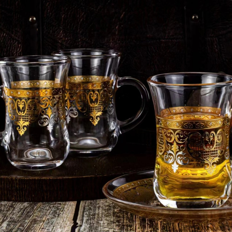 Нова креативна прозрачна стъклена чаша, чаша за чай Gongfu, стъклена чаша с бронзиращо релефно цвете, стъклена чаша за кафе, чаша за вино