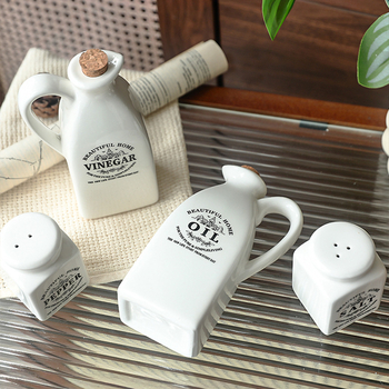 zakka toidukaupade valge Jaapani stiilis keraamiline õlipudel maitseainepudel neljaosaline köögitarbed