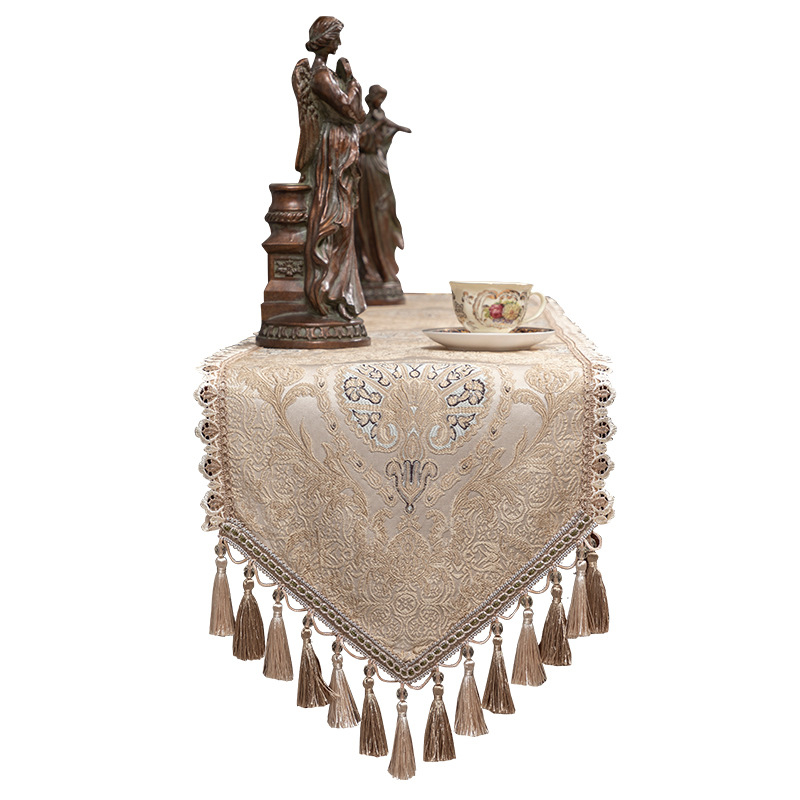 Prabangi prancūziška stalo vėliavėlė su nėriniuota staltiese, neslystanti, aukštos klasės namų dekoravimo staltiesė