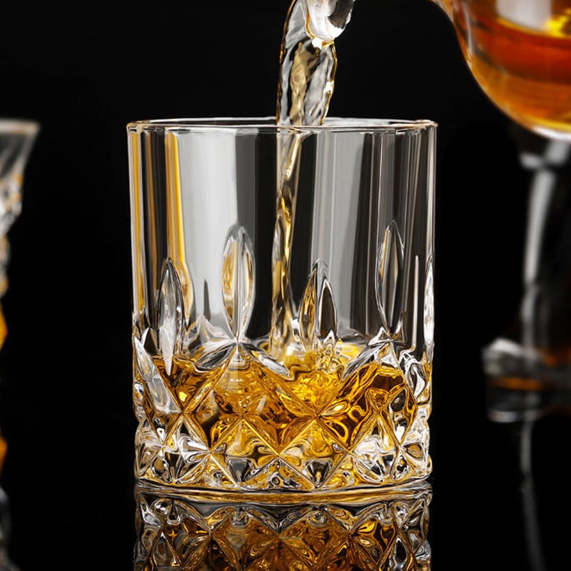 Borospohár Whisky Háztartási Európai stílusú pohár Borospohár KTV Söröspohár Teáspohár öltöny Sűrített üveg Vizespohár